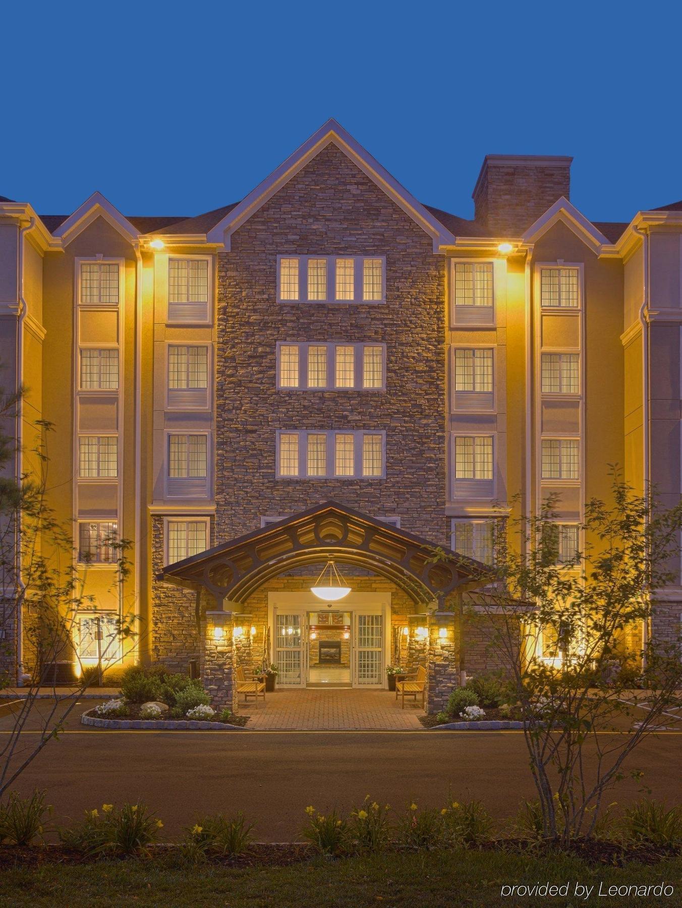 Staybridge Suites North Brunswick, An Ihg Hotel Dış mekan fotoğraf