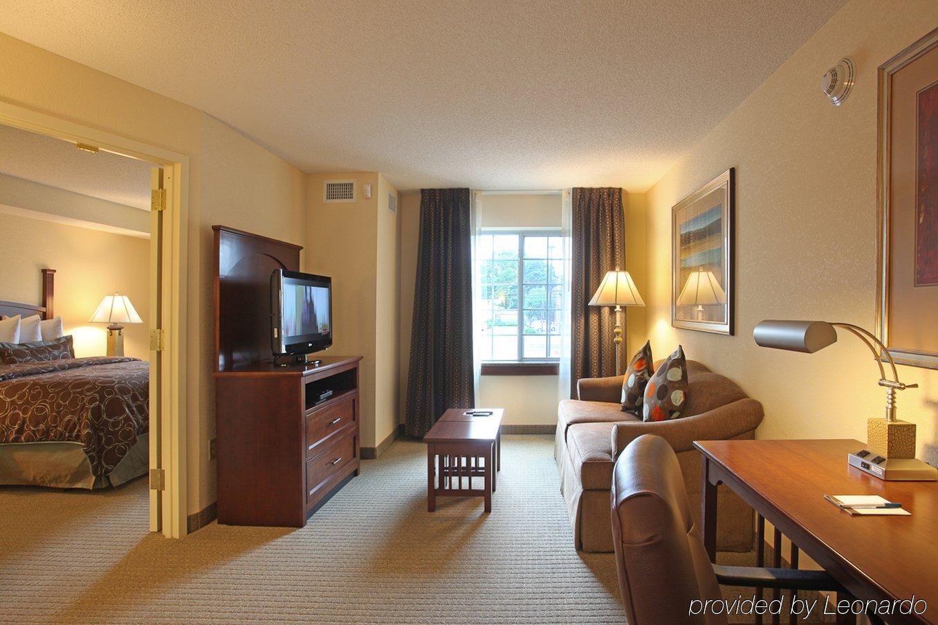 Staybridge Suites North Brunswick, An Ihg Hotel Oda fotoğraf